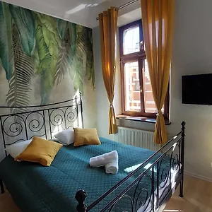 Cozy Old Town Apartament